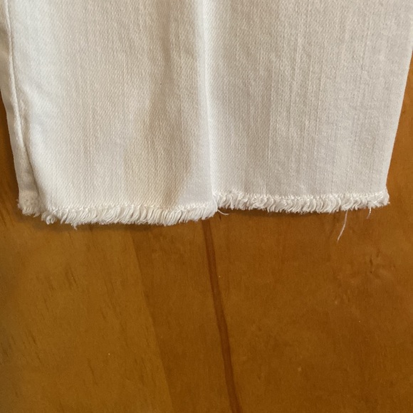 Ann Taylor - Picture 4 of 6